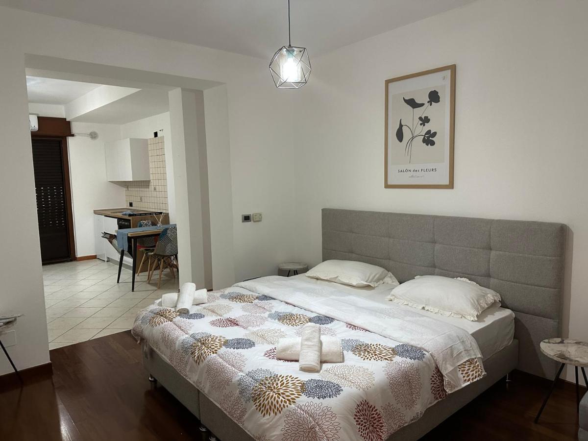 City Center Shkodra B&B 외부 사진